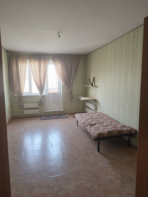 Продам комнату в 3-комн. квартире, Чертановская ул, 32к1, Москва г