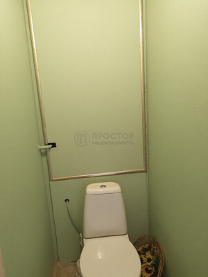 Продам комнату в 3-комн. квартире, Чертановская ул, 32к1, Москва г