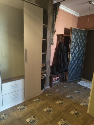 Продам комнату в 3-комн. квартире, Чертановская ул, 32к1, Москва г