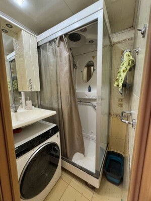 Продам трехкомнатную (3-комн.) квартиру, Шипиловская ул, 10, Москва г