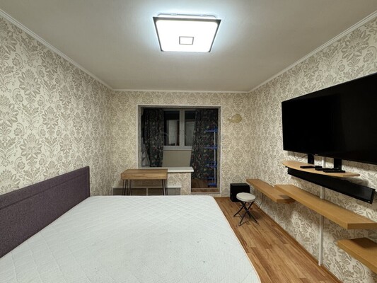 Продам трехкомнатную (3-комн.) квартиру, Шипиловская ул, 10, Москва г