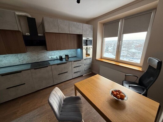 Продам трехкомнатную (3-комн.) квартиру, Пролетарская ул, 20Б, Апрелевка г