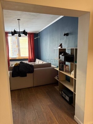 Продам трехкомнатную (3-комн.) квартиру, Пролетарская ул, 20Б, Апрелевка г