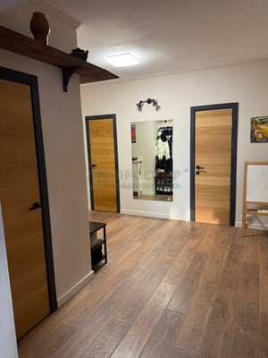 Продам трехкомнатную (3-комн.) квартиру, Пролетарская ул, 20Б, Апрелевка г