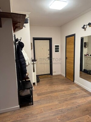 Продам трехкомнатную (3-комн.) квартиру, Пролетарская ул, 20Б, Апрелевка г