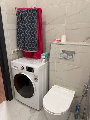 Продам трехкомнатную (3-комн.) квартиру, Пролетарская ул, 20Б, Апрелевка г