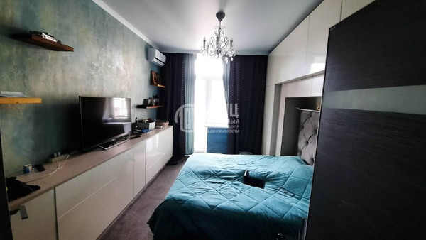 Продам трехкомнатную (3-комн.) квартиру, Первомайская ул, 21, Долгопрудный г