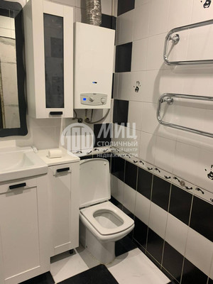 Продам трехкомнатную (3-комн.) квартиру, Первомайская ул, 21, Долгопрудный г