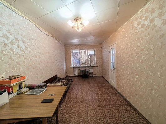 Продам трехкомнатную (3-комн.) квартиру, Кабардинская ул, 135, Нарткала г