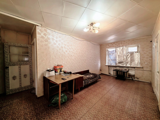 Продам трехкомнатную (3-комн.) квартиру, Кабардинская ул, 135, Нарткала г