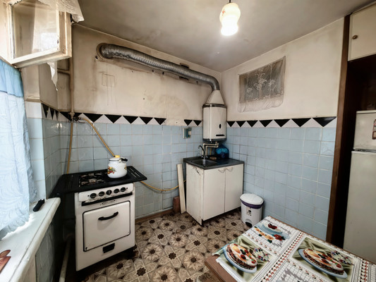 Продам трехкомнатную (3-комн.) квартиру, Кабардинская ул, 135, Нарткала г