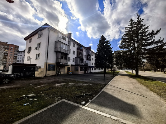 Продам трехкомнатную (3-комн.) квартиру, Кабардинская ул, 135, Нарткала г