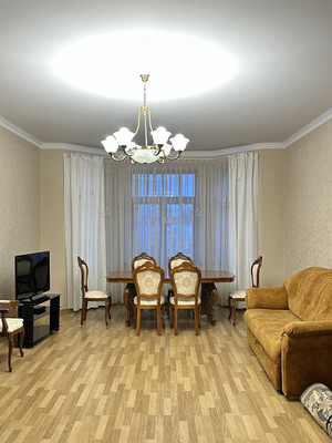 Сдам трехкомнатную (3-комн.) квартиру, 9-я Советская ул, 5, Санкт-Петербург г