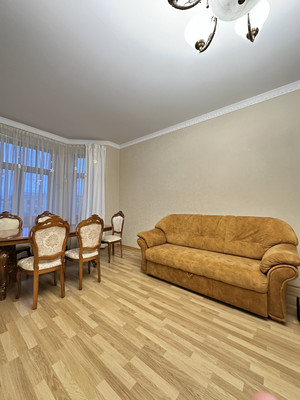 Сдам трехкомнатную (3-комн.) квартиру, 9-я Советская ул, 5, Санкт-Петербург г