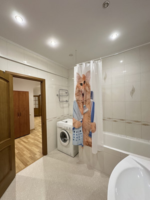 Сдам трехкомнатную (3-комн.) квартиру, 9-я Советская ул, 5, Санкт-Петербург г