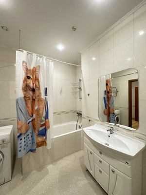 Сдам трехкомнатную (3-комн.) квартиру, 9-я Советская ул, 5, Санкт-Петербург г