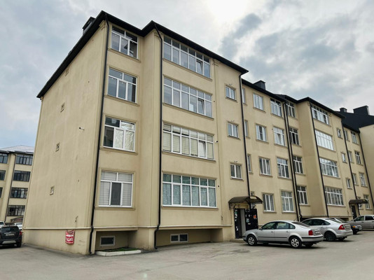 Продам двухкомнатную (2-комн.) квартиру, Солнечная ул, 10к5, Нальчик г