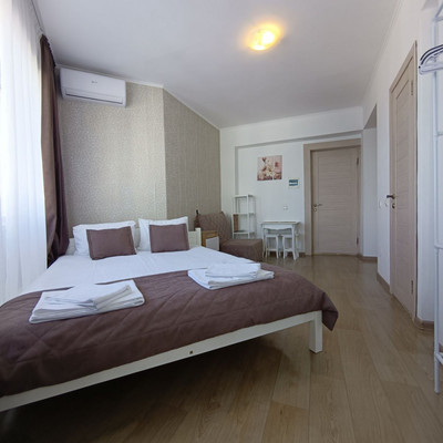 Продам однокомнатную (1-комн.) квартиру, Гагариной ул, 25/353, Утес п