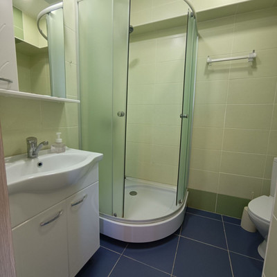 Продам однокомнатную (1-комн.) квартиру, Гагариной ул, 25/353, Утес п