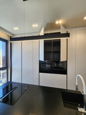 Продам трехкомнатную (3-комн.) квартиру, 1-я Ватутинская ул, 12к2, Десеновское п