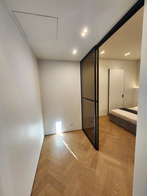 Продам трехкомнатную (3-комн.) квартиру, 1-я Ватутинская ул, 12к2, Десеновское п