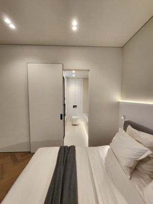 Продам трехкомнатную (3-комн.) квартиру, 1-я Ватутинская ул, 12к2, Десеновское п