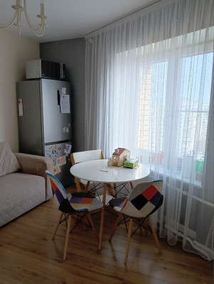 Продам двухкомнатную (2-комн.) квартиру, Адмиральский проезд, 6А, Санкт-Петербург г