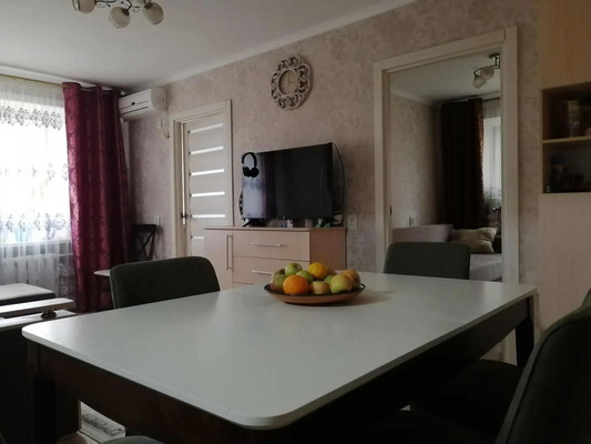 Продам многокомнатную квартиру, 50 лет СССР ул, 232, Волгодонск г