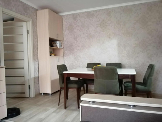 Продам многокомнатную квартиру, 50 лет СССР ул, 232, Волгодонск г