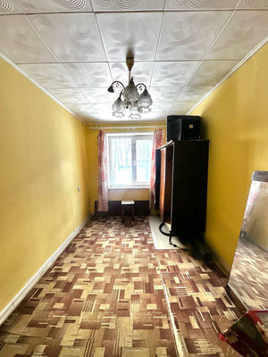 Продам трехкомнатную (3-комн.) квартиру, Центральная ул, 4, Птичное п