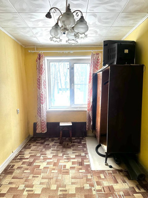 Продам трехкомнатную (3-комн.) квартиру, Центральная ул, 4, Птичное п