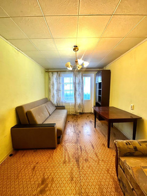 Продам трехкомнатную (3-комн.) квартиру, Центральная ул, 4, Птичное п