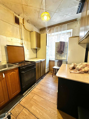 Продам трехкомнатную (3-комн.) квартиру, Центральная ул, 4, Птичное п