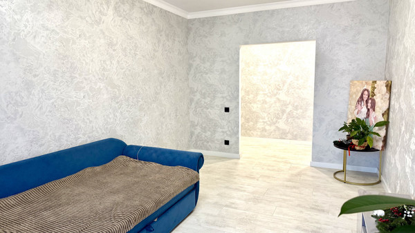 Продам трехкомнатную (3-комн.) квартиру, Воровского ул, 60, Симферополь г