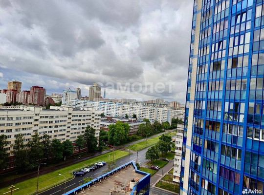 Продам однокомнатную (1-комн.) квартиру, Королёва пр-кт, 7, Санкт-Петербург г