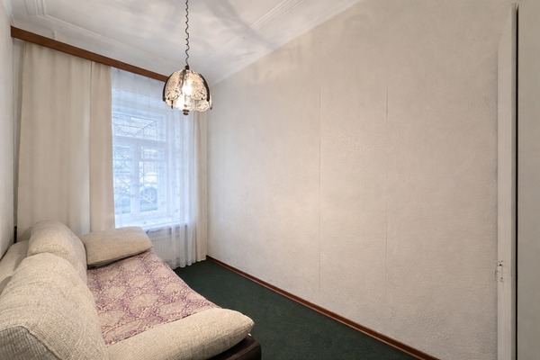 Продам трехкомнатную (3-комн.) квартиру, Большой П.С. пр-кт, 28к1, Санкт-Петербург г