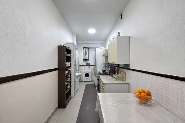 Продам трехкомнатную (3-комн.) квартиру, Большой П.С. пр-кт, 28к1, Санкт-Петербург г