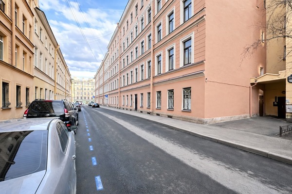 Продам трехкомнатную (3-комн.) квартиру, Большой П.С. пр-кт, 28к1, Санкт-Петербург г