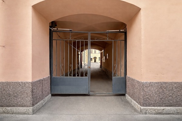 Продам трехкомнатную (3-комн.) квартиру, Большой П.С. пр-кт, 28к1, Санкт-Петербург г