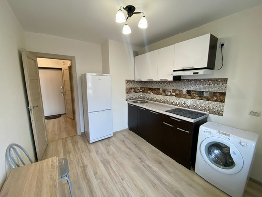 Продам однокомнатную (1-комн.) квартиру, Шоссе в Лаврики ул, 57к3, Мурино п