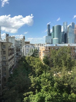 Продам трехкомнатную (3-комн.) квартиру, Студенческая ул, 44/28, Москва г