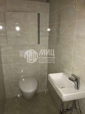 Продам трехкомнатную (3-комн.) квартиру, Студенческая ул, 44/28, Москва г