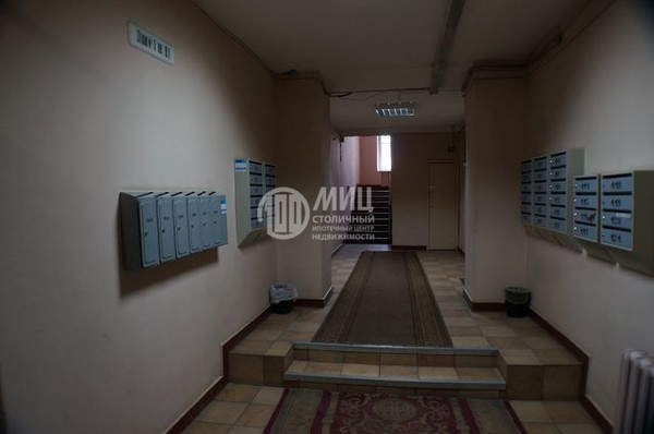 Продам трехкомнатную (3-комн.) квартиру, Студенческая ул, 44/28, Москва г