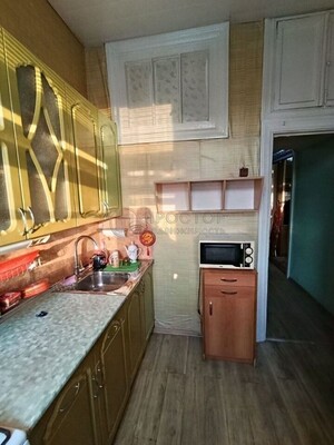 Продам трехкомнатную (3-комн.) квартиру, Судостроительная ул, 30к1, Москва г