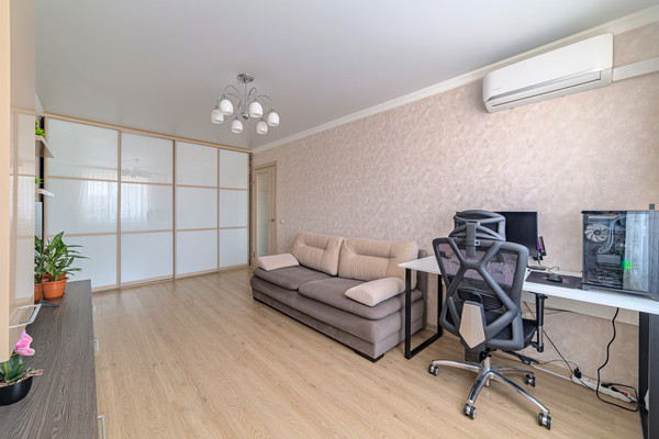 Продам однокомнатную (1-комн.) квартиру, Семейная ул, 11, Засечное с