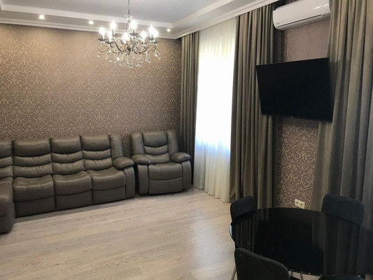 Продам однокомнатную (1-комн.) квартиру, Молодежная ул, 1г, Волгодонск г