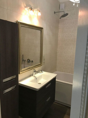 Продам однокомнатную (1-комн.) квартиру, Молодежная ул, 1г, Волгодонск г