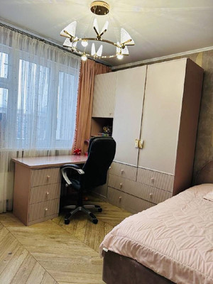 Продам многокомнатную квартиру, Юго-Запада 38-й кв-л, к3, Москва г