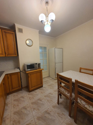 Сдам трехкомнатную (3-комн.) квартиру, Мичуринский пр-кт, 25к2, Москва г