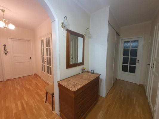 Сдам трехкомнатную (3-комн.) квартиру, Мичуринский пр-кт, 25к2, Москва г